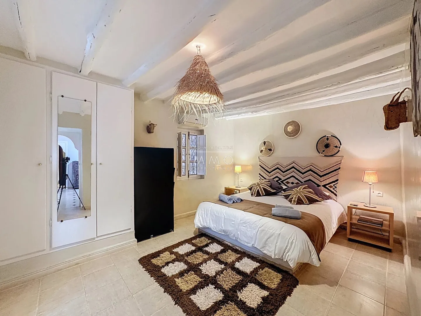 Villa à vendre route de sidi abdellah ghiat – 9 chambres – 600 m² – terrain 2,6 ha – vue atlas – vna – 5 bungalows