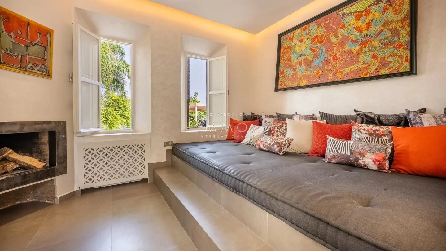 Villa à vendre route de l'ourika – 6 chambres – 920 m² – terrain 5 600 m² – vna – panneaux solaires – parc arboré