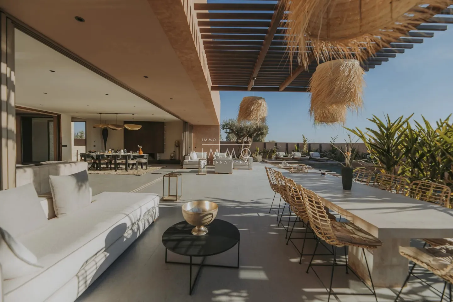 Villa contemporaine neuve à vendre à amelkis 2 – 5 chambres – piscine chauffée