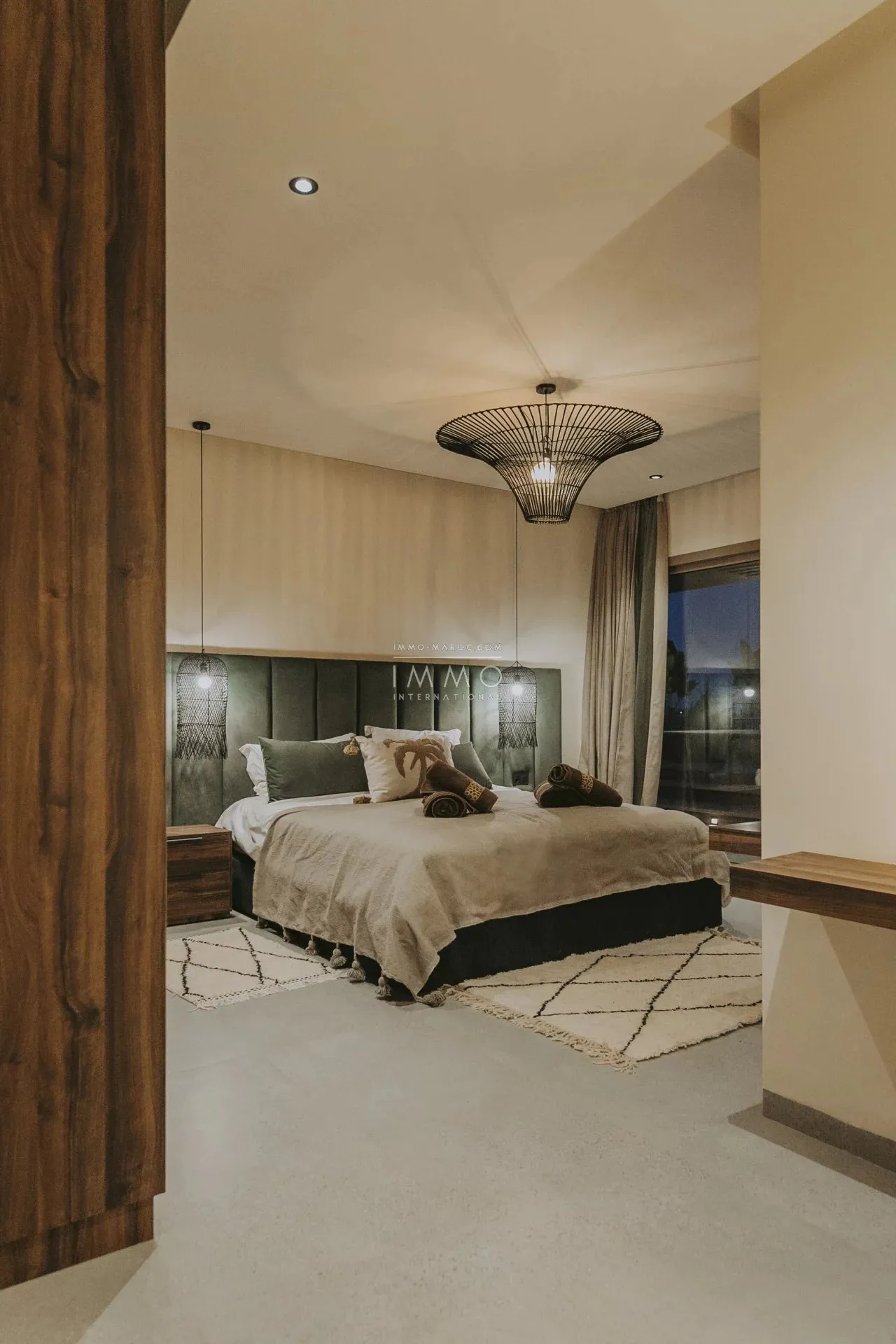 Villa contemporaine neuve à vendre à amelkis 2 – 5 chambres – piscine chauffée