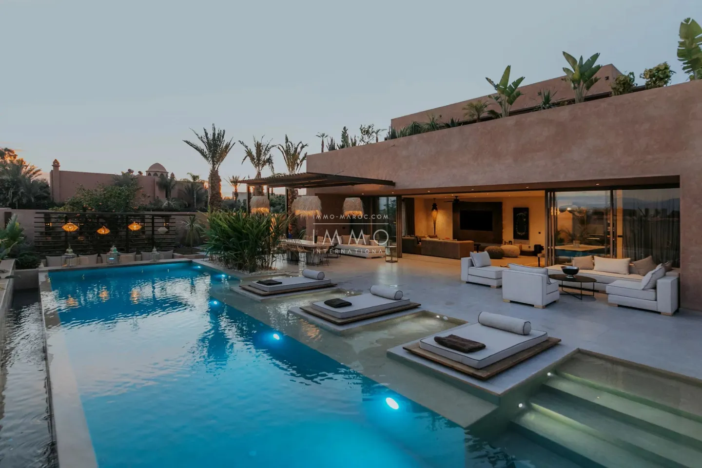 Villa contemporaine neuve à vendre à amelkis 2 – 5 chambres – piscine chauffée