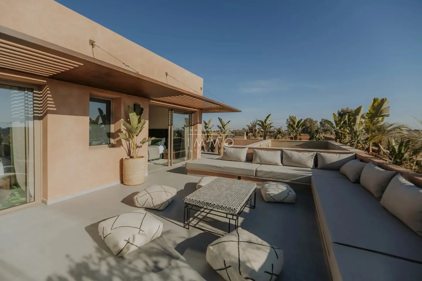 Villa contemporaine neuve à vendre à amelkis 2 – 5 chambres – piscine chauffée