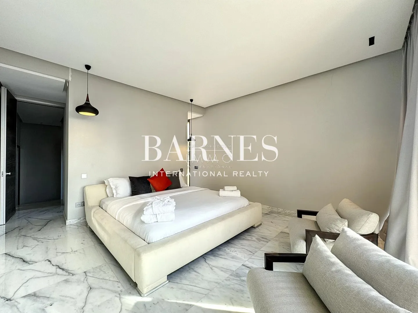 Villa contemporaine de luxe à vendre – route de ouarzazate – 4 suites – design italien