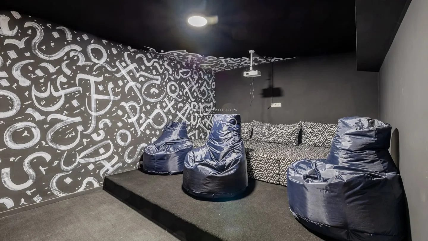 Villa à vendre golf amelkis – 6 suites – 700 m² – terrain 1 200 m² – rénovée – spa cinéma cave – vue atlas