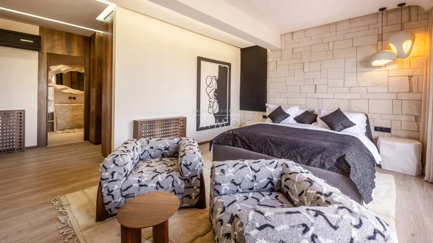 Villa à vendre golf amelkis – 6 suites – 700 m² – terrain 1 200 m² – rénovée – spa cinéma cave – vue atlas