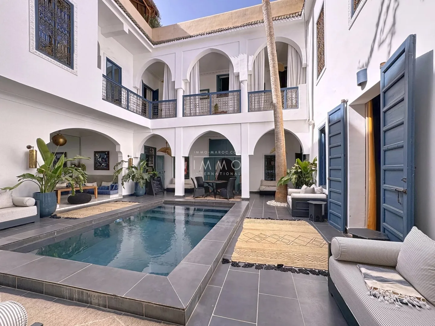 Riad à vendre – bab doukkala – 9 chambres – maison d'hôtes en activité – licence exploitation – spa & 2 patios – potentiel hôtelier