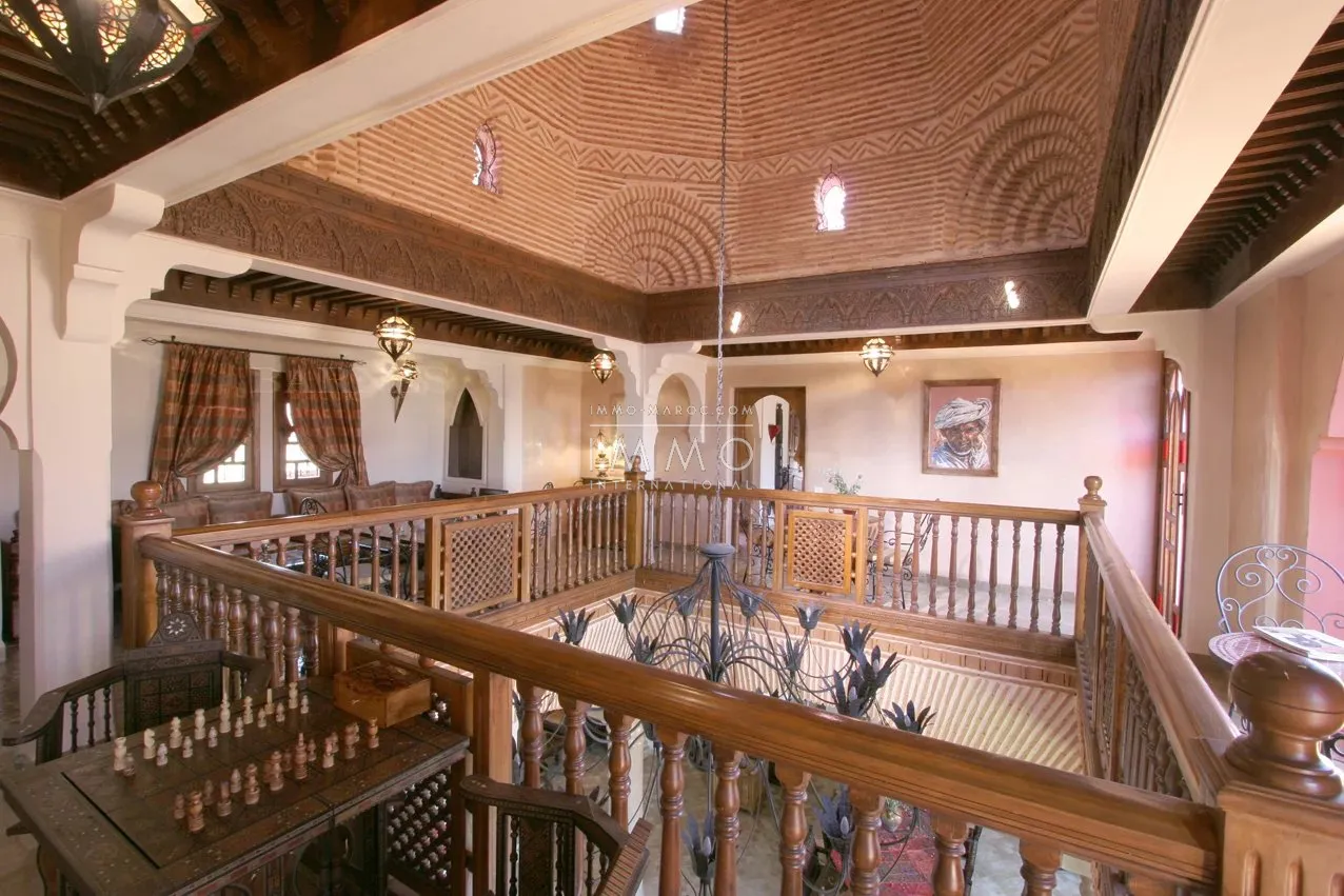 Petit palais situÉ dans un nouveau quartier rÉsidentiel de marrakech,