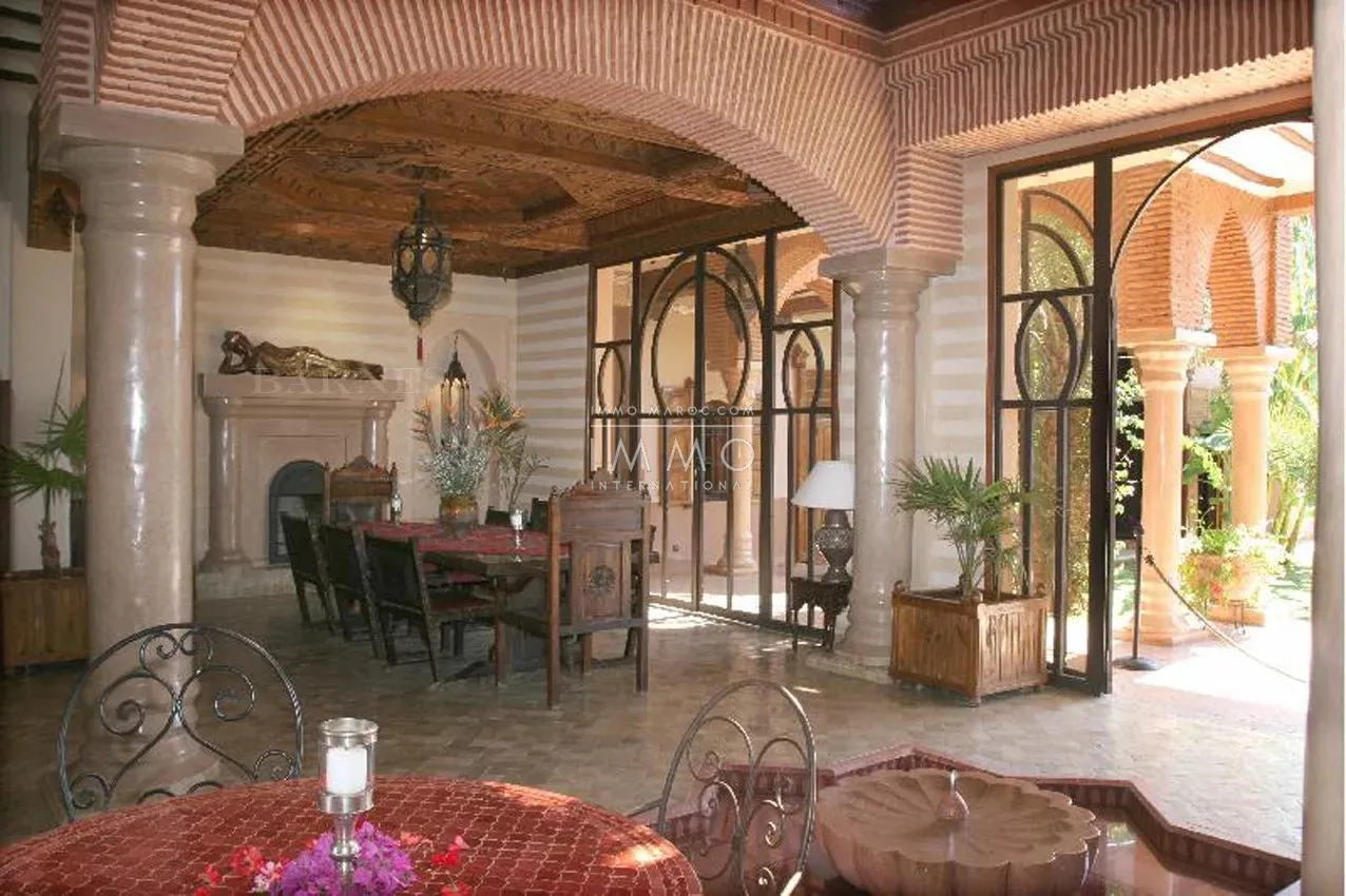 Petit palais situÉ dans un nouveau quartier rÉsidentiel de marrakech,