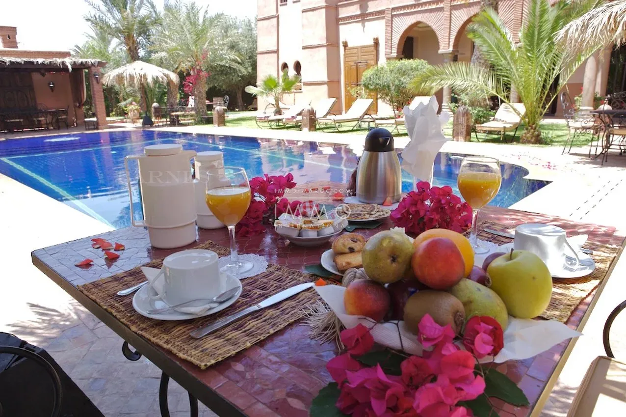 Petit palais situÉ dans un nouveau quartier rÉsidentiel de marrakech,