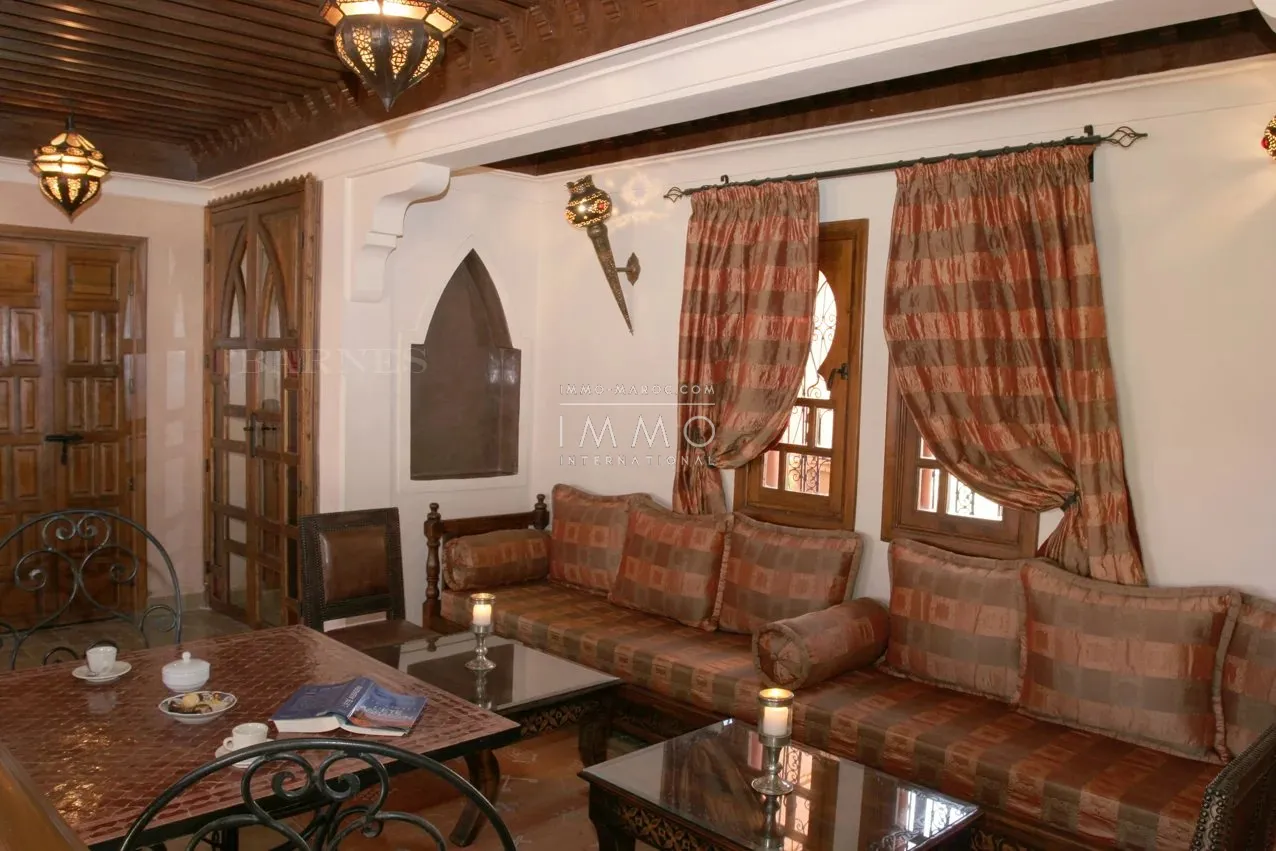 Petit palais situÉ dans un nouveau quartier rÉsidentiel de marrakech,