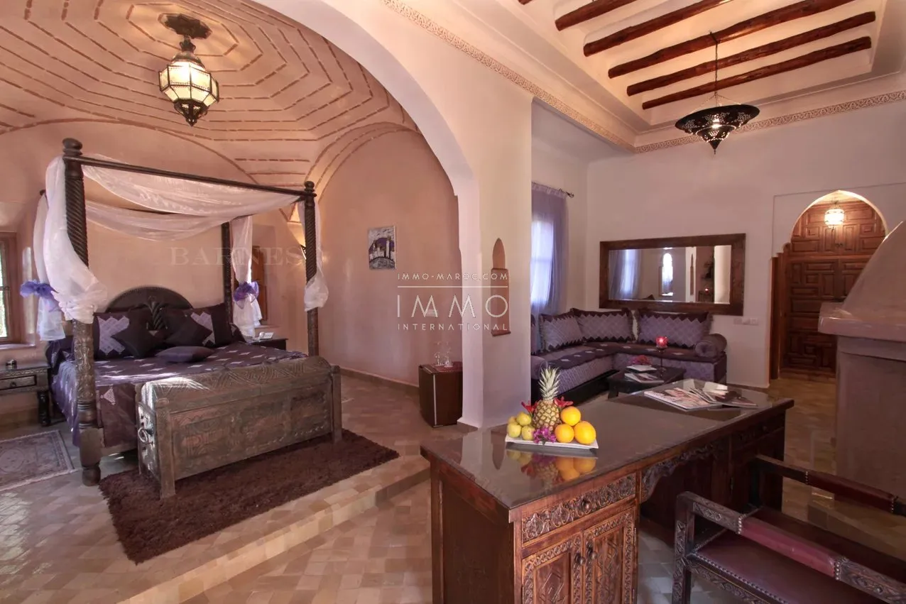 Petit palais situÉ dans un nouveau quartier rÉsidentiel de marrakech,