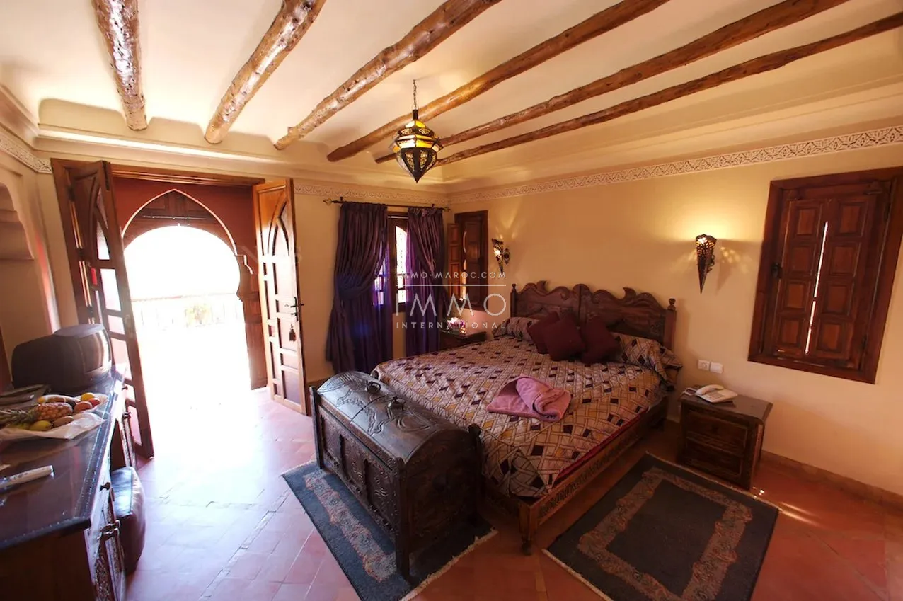 Petit palais situÉ dans un nouveau quartier rÉsidentiel de marrakech,