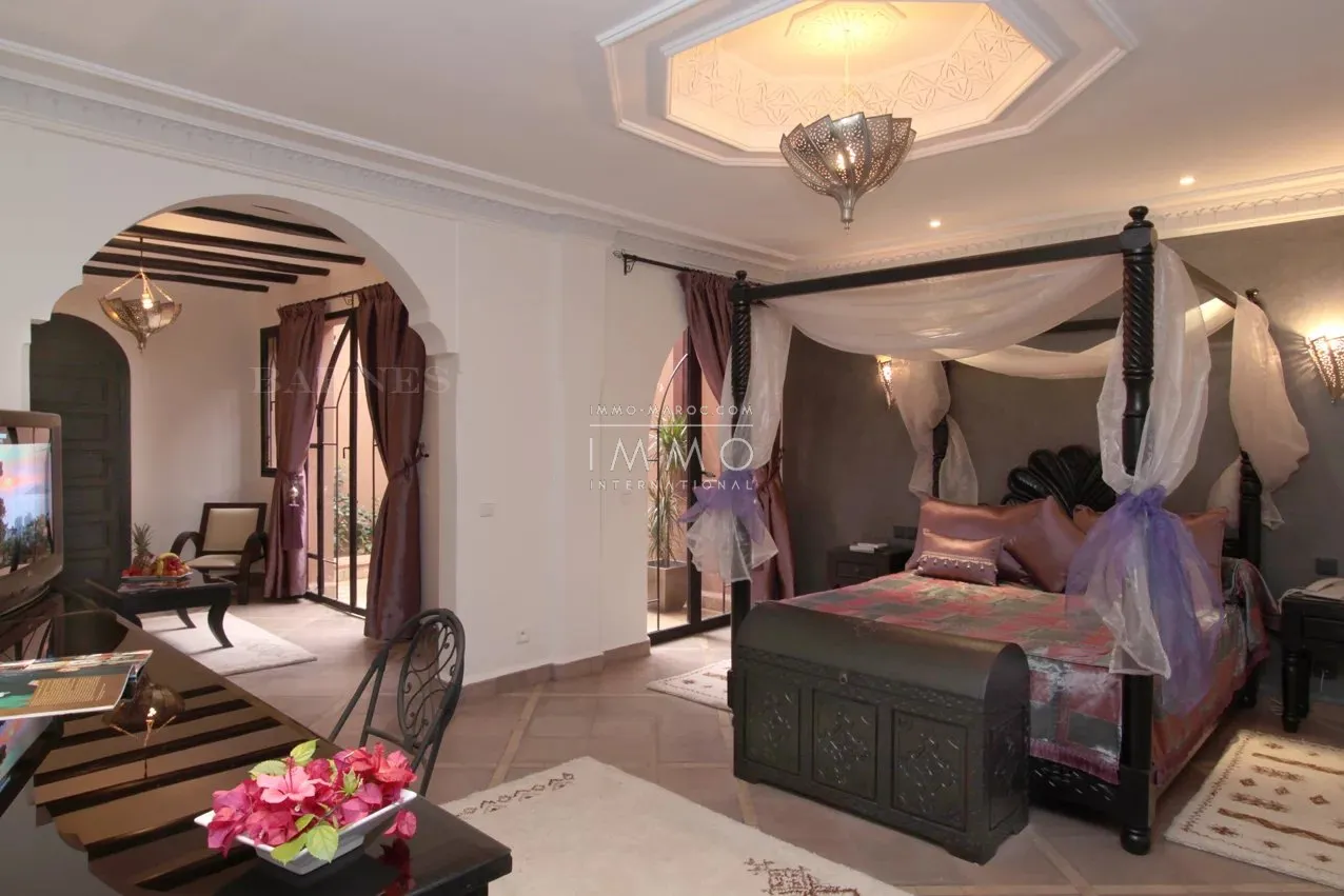 Petit palais situÉ dans un nouveau quartier rÉsidentiel de marrakech,