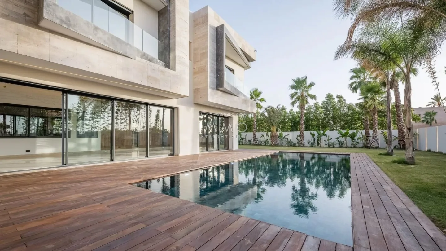 Villa d'exception à vendre route de ouarzazate – 4 suites – proche golfs