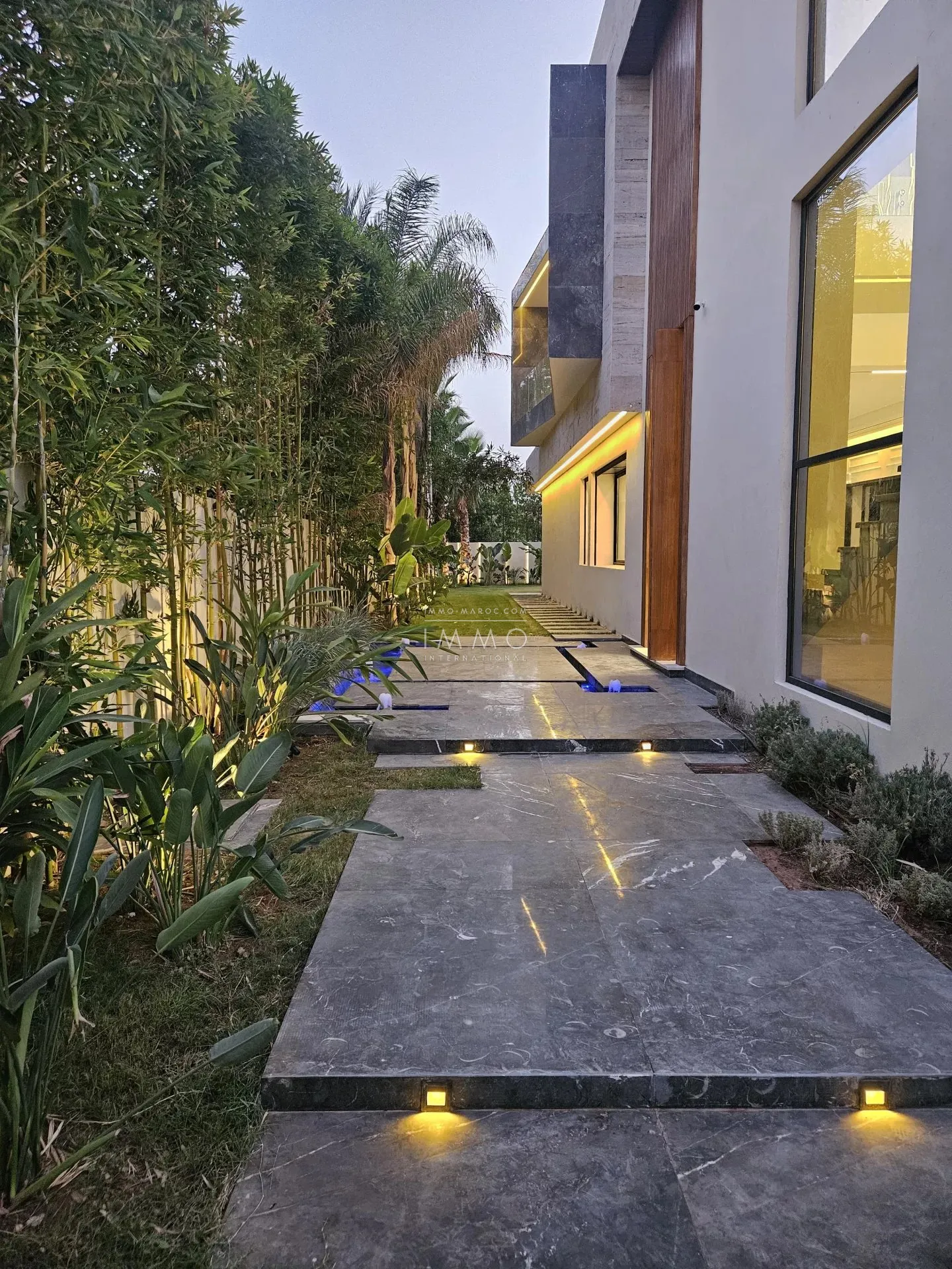 Villa d'exception à vendre route de ouarzazate – 4 suites – proche golfs