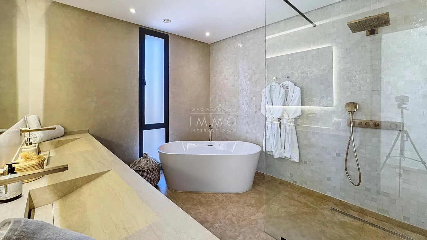 Villa de standing à vendre à amelkis – 6 suites – piscine chauffée et spa