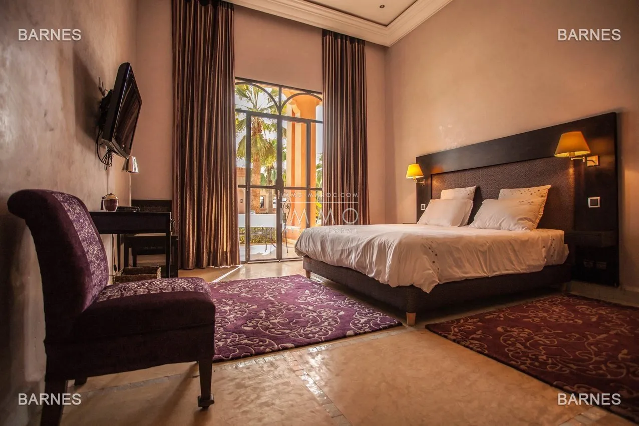 Somptueuse propriété de maître – route de fès – 8 suites – piscine chauffée 26m