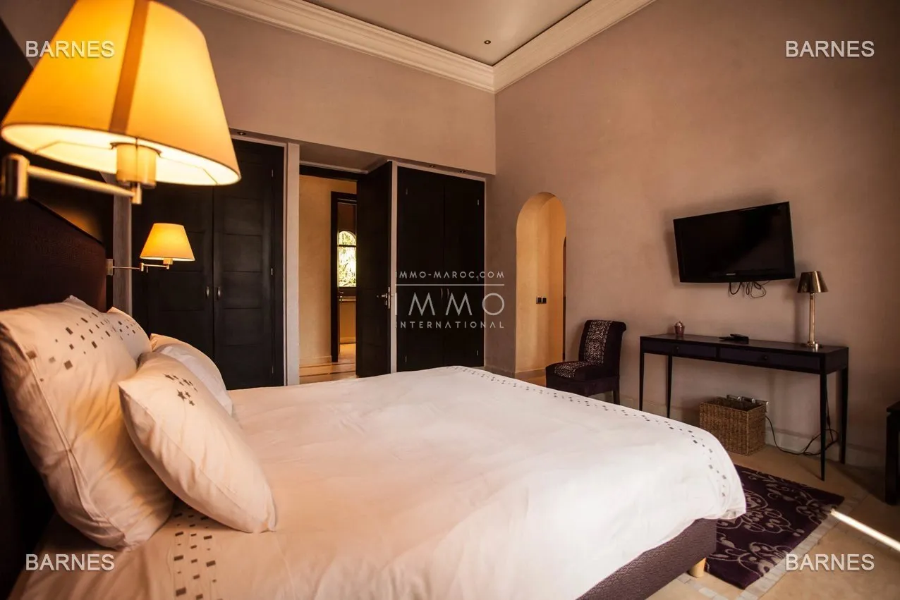 Somptueuse propriété de maître – route de fès – 8 suites – piscine chauffée 26m