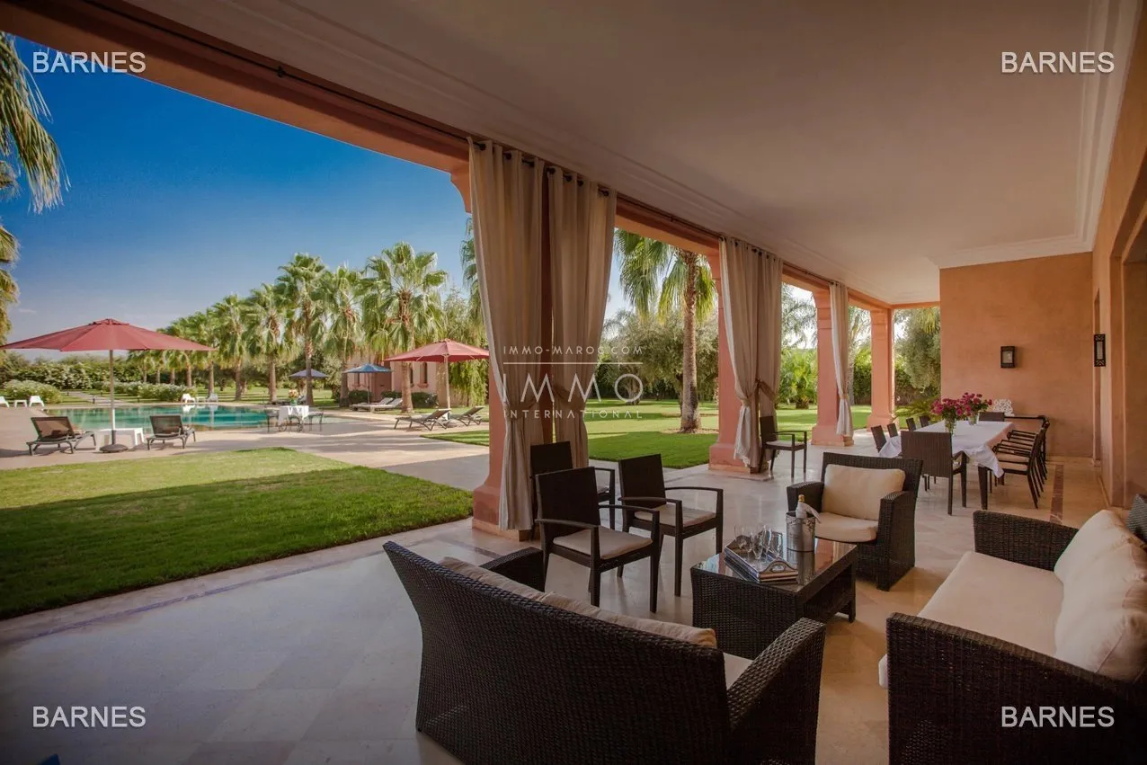 Somptueuse propriété de maître – route de fès – 8 suites – piscine chauffée 26m