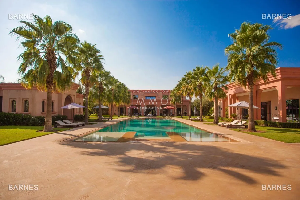 Somptueuse propriété de maître – route de fès – 8 suites – piscine chauffée 26m