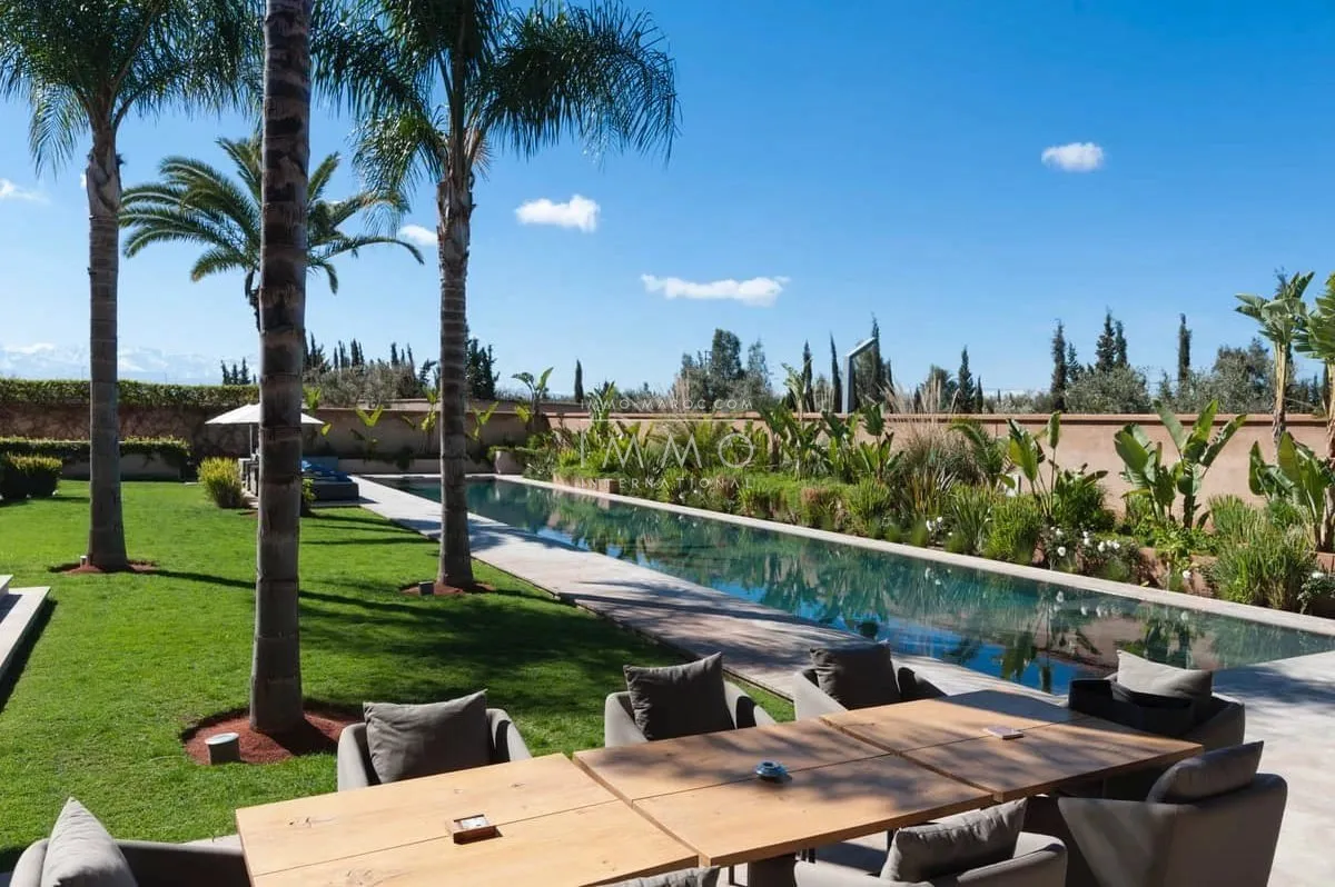 Impressionnante villa contemporaine éco-efficiente – route d'amizmiz – piscine de 30m