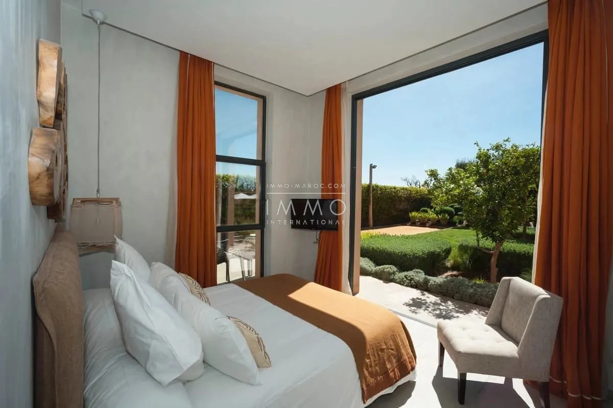 Impressionnante villa contemporaine éco-efficiente – route d'amizmiz – piscine de 30m