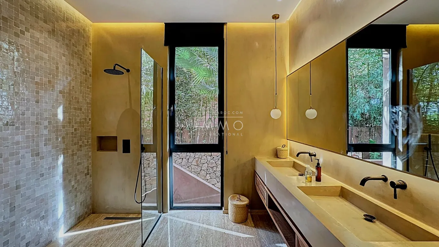 Villa à vendre golf amelkis – 6 suites – 600 m² – terrain 1 500 m² – 1ère ligne lac & atlas – pool house