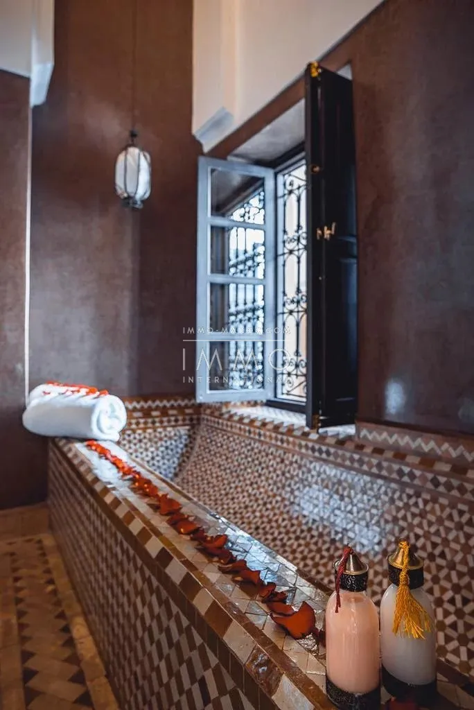 Riad à vendre – dar el bacha – 12 chambres – maison d'hôtes en exploitation – spa & 2 piscines – potentiel hôtelier - Photo 5