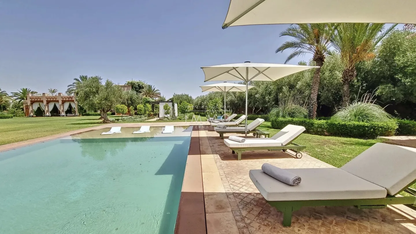 Villa d’architecture marocaine au sein d’un domaine exclusif – route de sidi abdellah ghiat