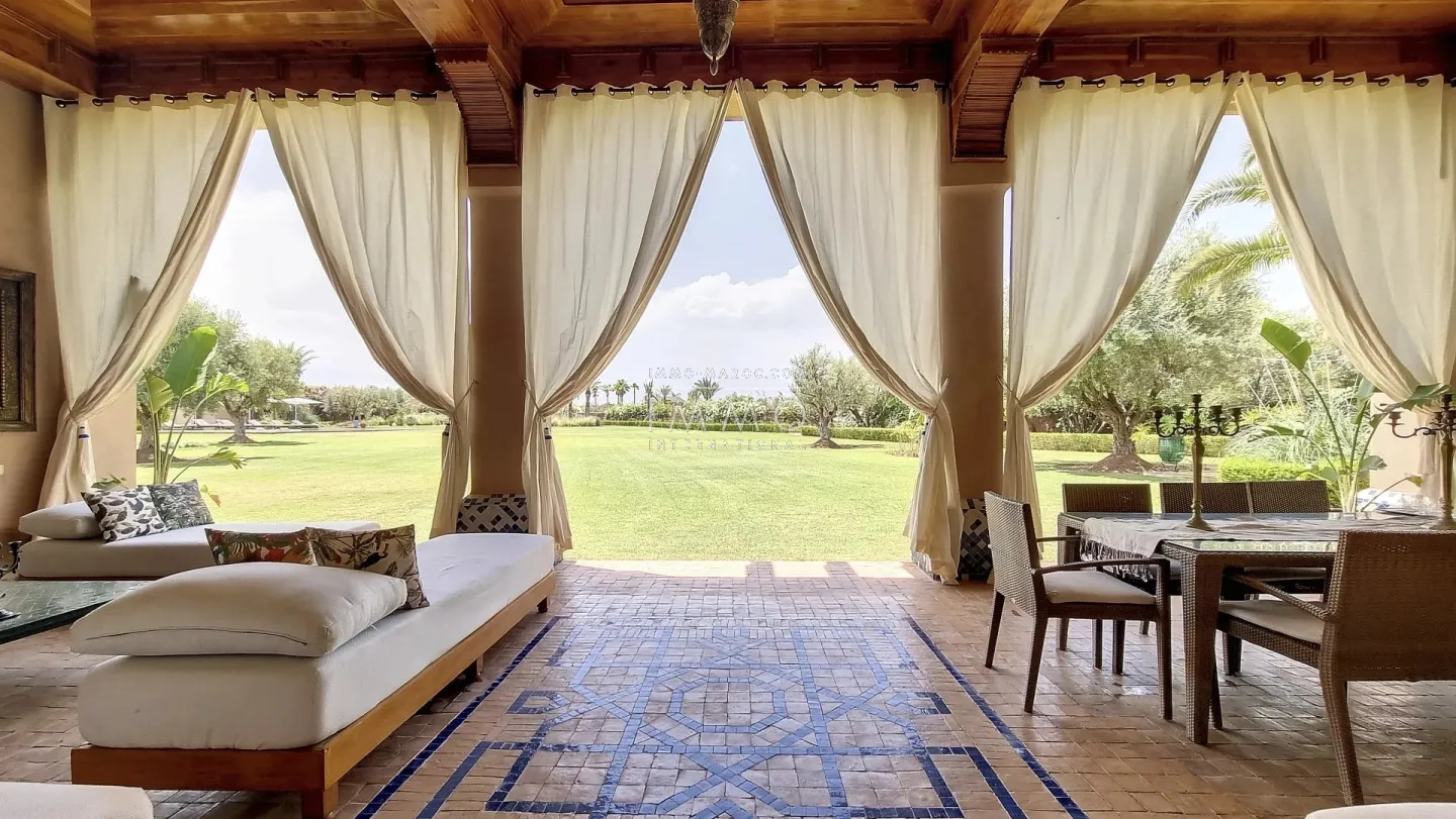 Villa d’architecture marocaine au sein d’un domaine exclusif – route de sidi abdellah ghiat