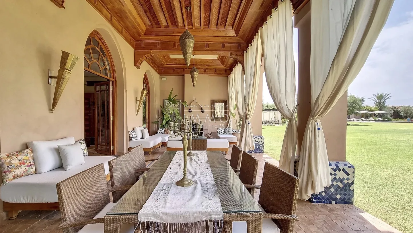 Villa d’architecture marocaine au sein d’un domaine exclusif – route de sidi abdellah ghiat