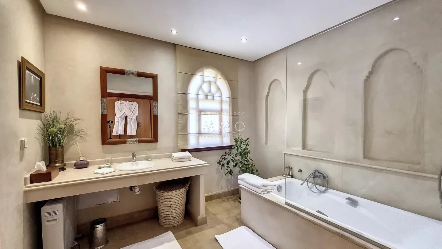 Villa d’architecture marocaine au sein d’un domaine exclusif – route de sidi abdellah ghiat