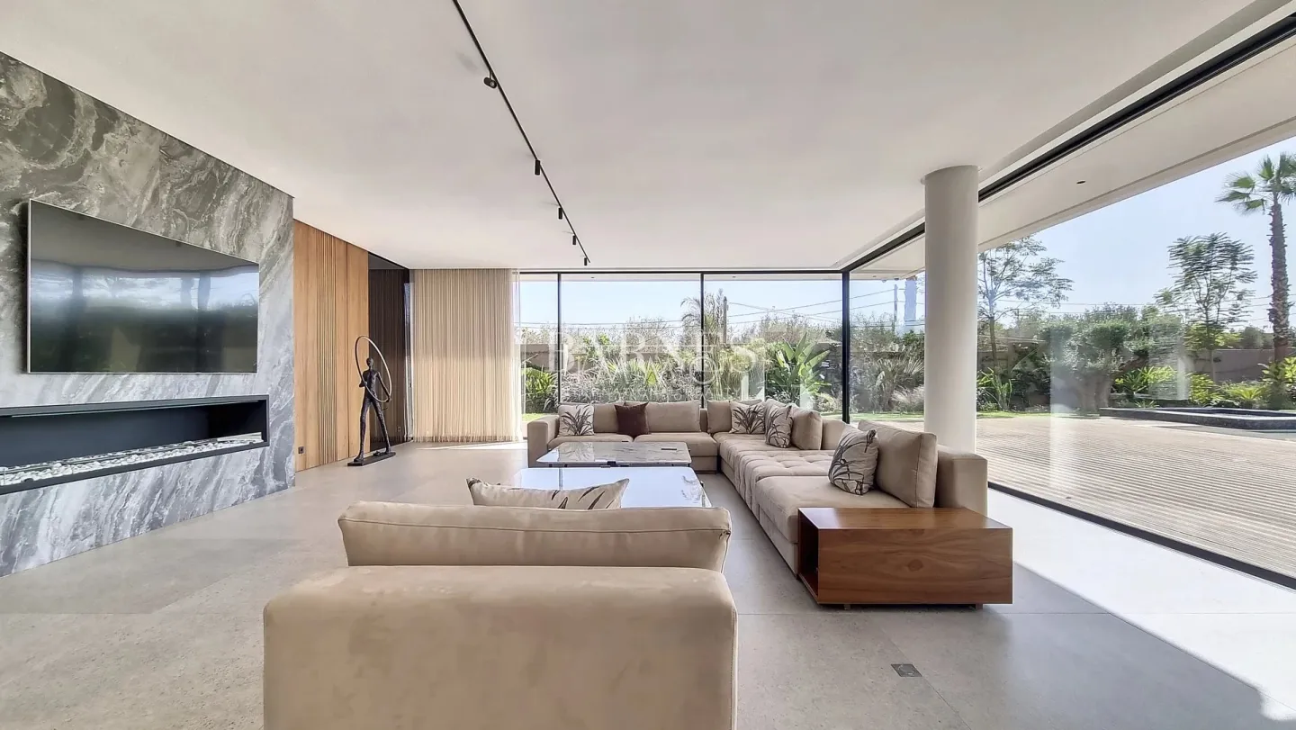 Villa contemporaine de luxe À vendre route amizmiz