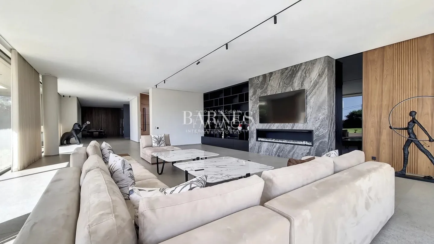 Villa contemporaine de luxe À vendre route amizmiz