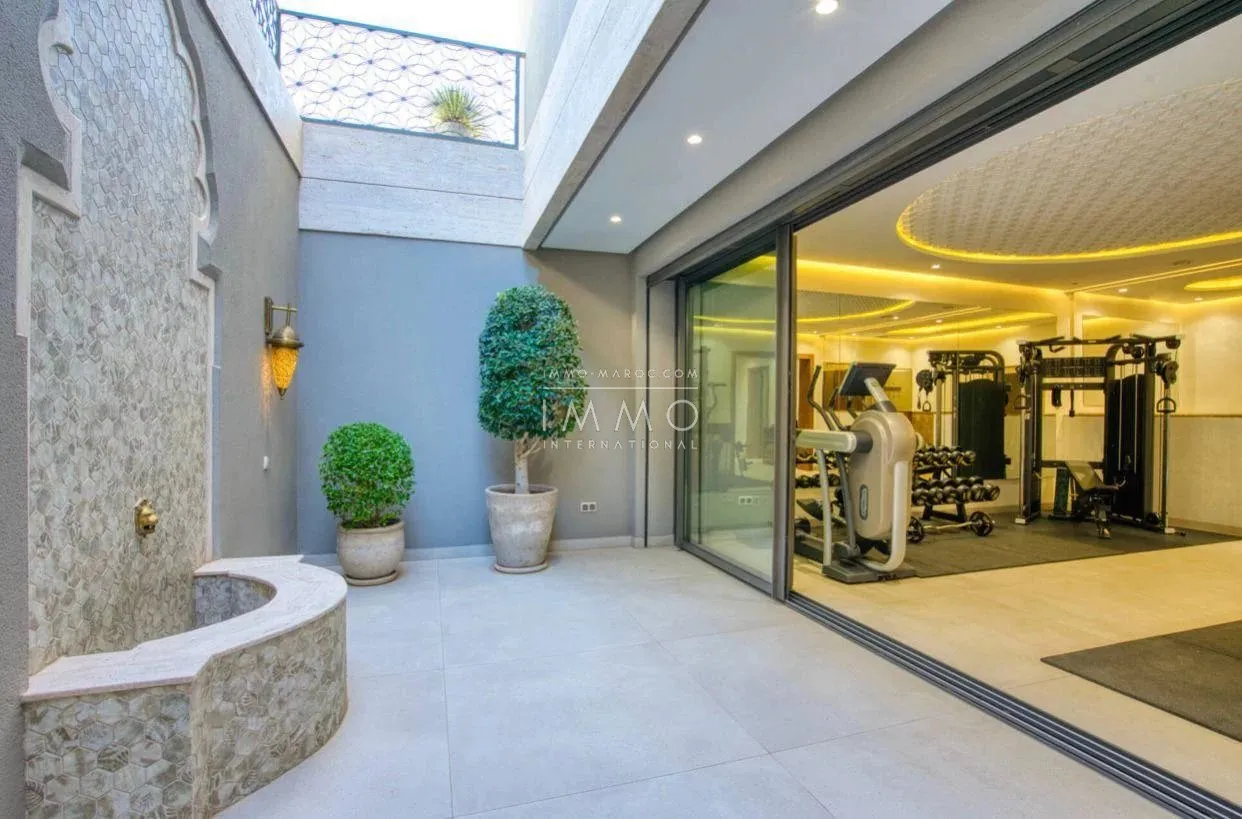 Villa à vendre route d'amizmiz marrakech – 5 chambres – 740 m² – rooftop – piscine chauffée