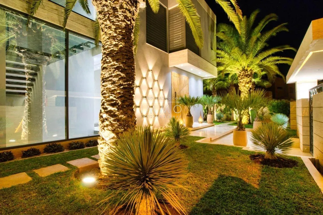 Villa à vendre route d'amizmiz marrakech – 5 chambres – 740 m² – rooftop – piscine chauffée