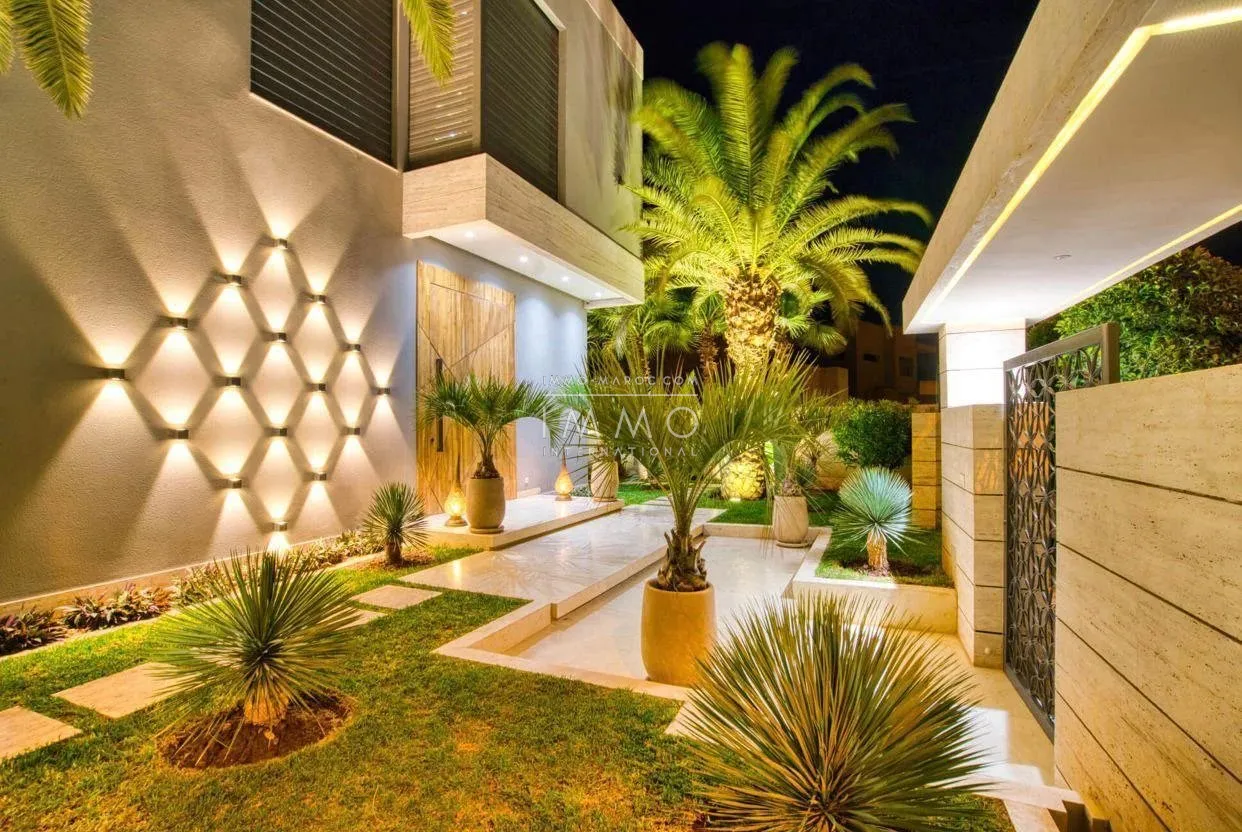Villa à vendre route d'amizmiz marrakech – 5 chambres – 740 m² – rooftop – piscine chauffée
