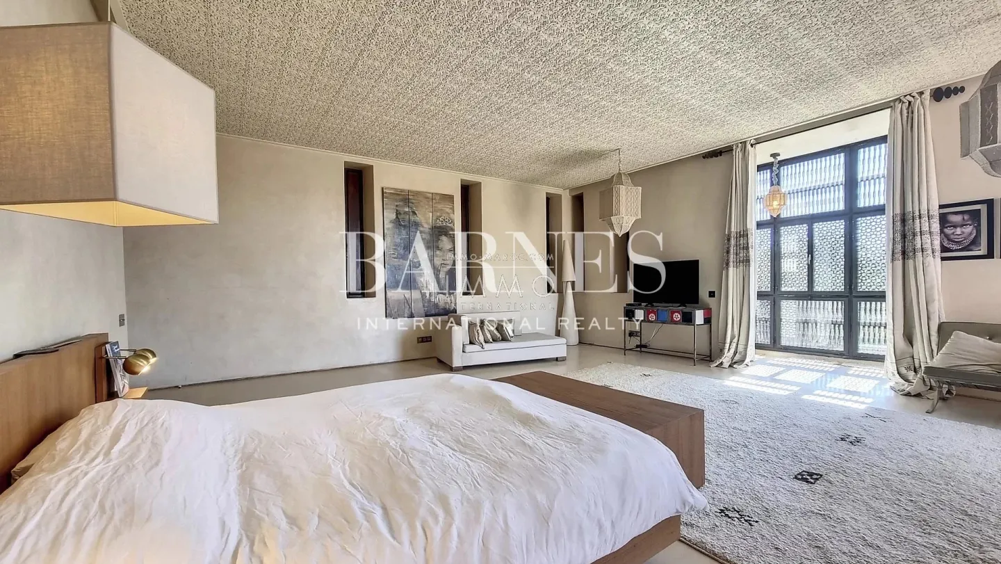 Villa d’exception en pisé – palmeraie de marrakech – 7 suites – Éco-conception & spa