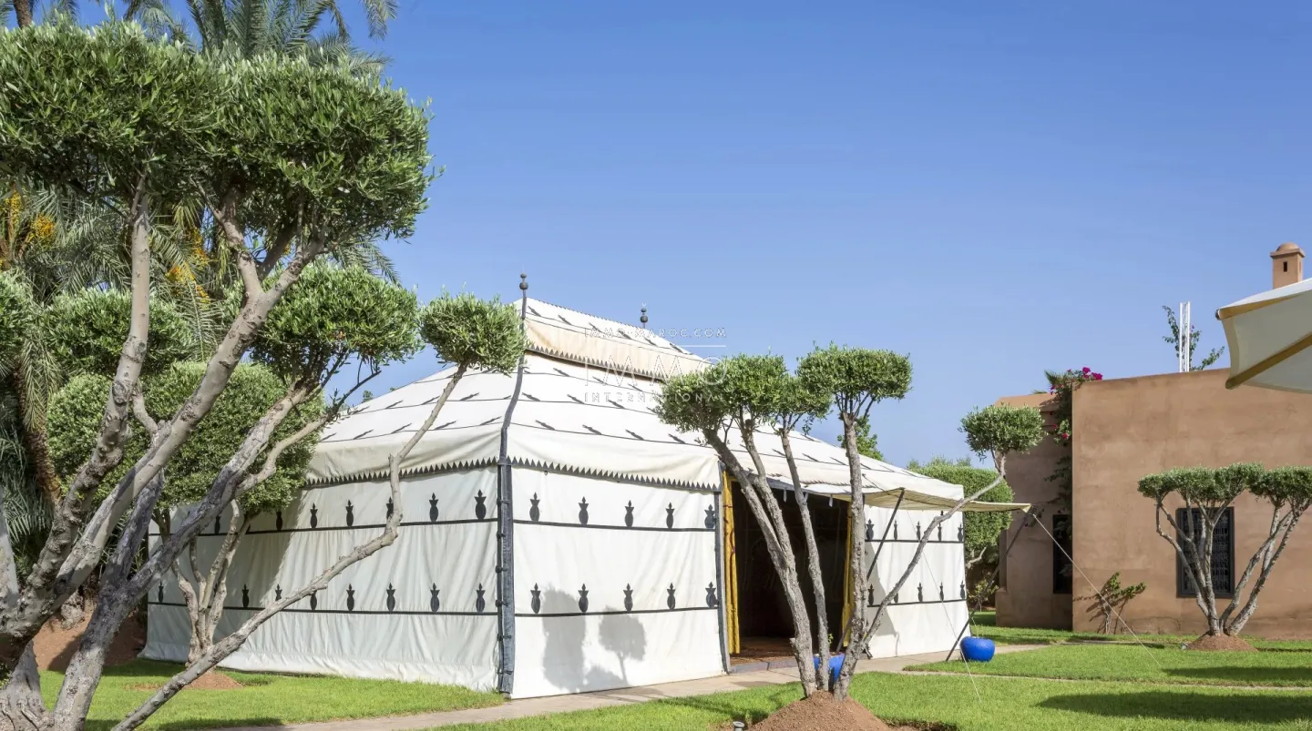 Palais d'hôtes à vendre route de fès – 11 suites – 1 500 m² – terrain 1,5 ha – en activité – vna – spa 200 m²