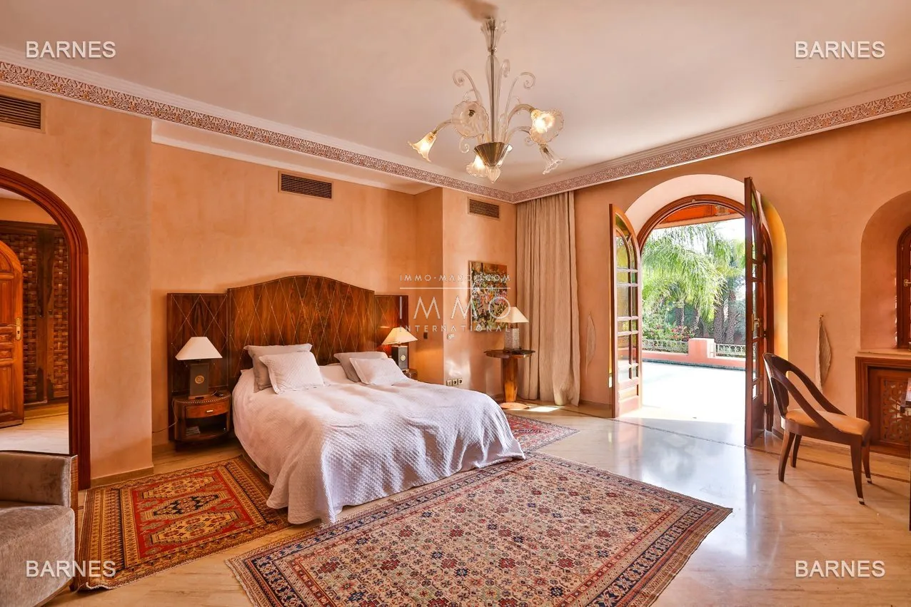 Palais arabo-berbère d’exception – circuit de la palmeraie – 5 suites – oasis d’un hectare