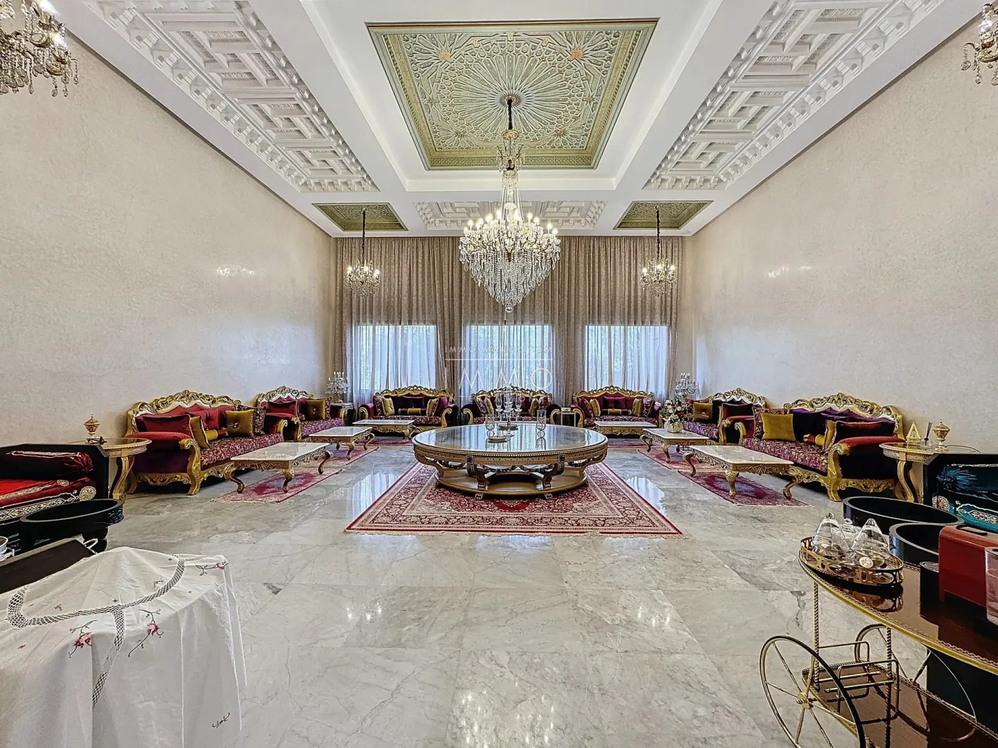 Propriété à vendre à sidi abdellah ghiat marrakech – 8 suites – 2 455 m² – terrain 30 932 m²