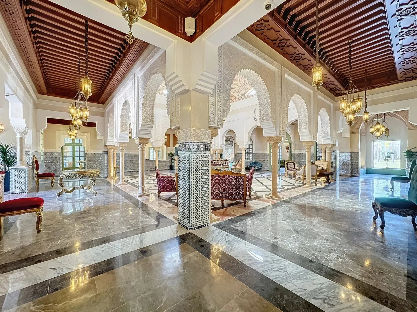 Propriété à vendre à sidi abdellah ghiat marrakech – 8 suites – 2 455 m² – terrain 30 932 m²