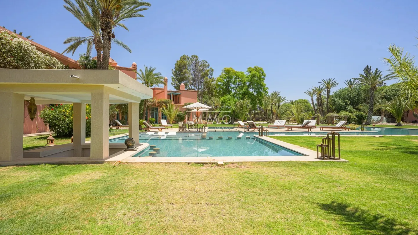 Villa à vendre palmeraie – 9 suites – 1 300 m² – terrain 1,5 ha – architecte charles boccara – salle sport & spa