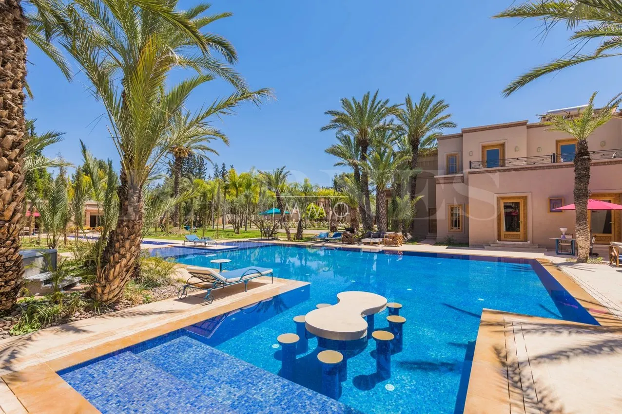 Palais oriental d’exception à vendre – dar tounsi, palmeraie – 9 suites – parc de 1 hectare