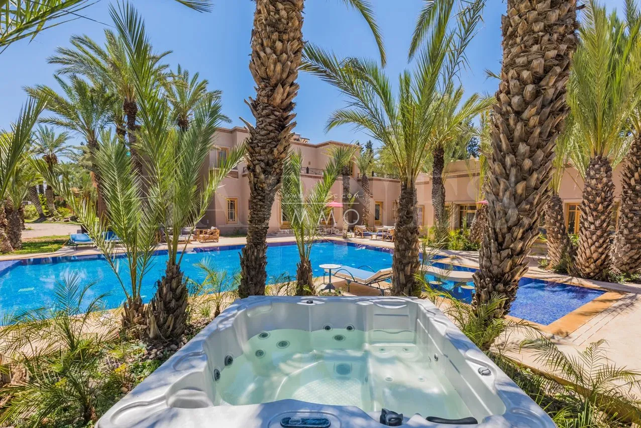 Palais oriental d’exception à vendre – dar tounsi, palmeraie – 9 suites – parc de 1 hectare