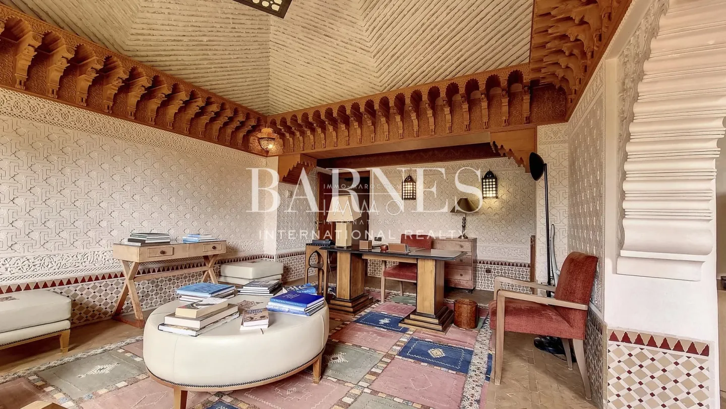 Propriété d’exception en front de golf à vendre – amelkis 1 – emplacement rare