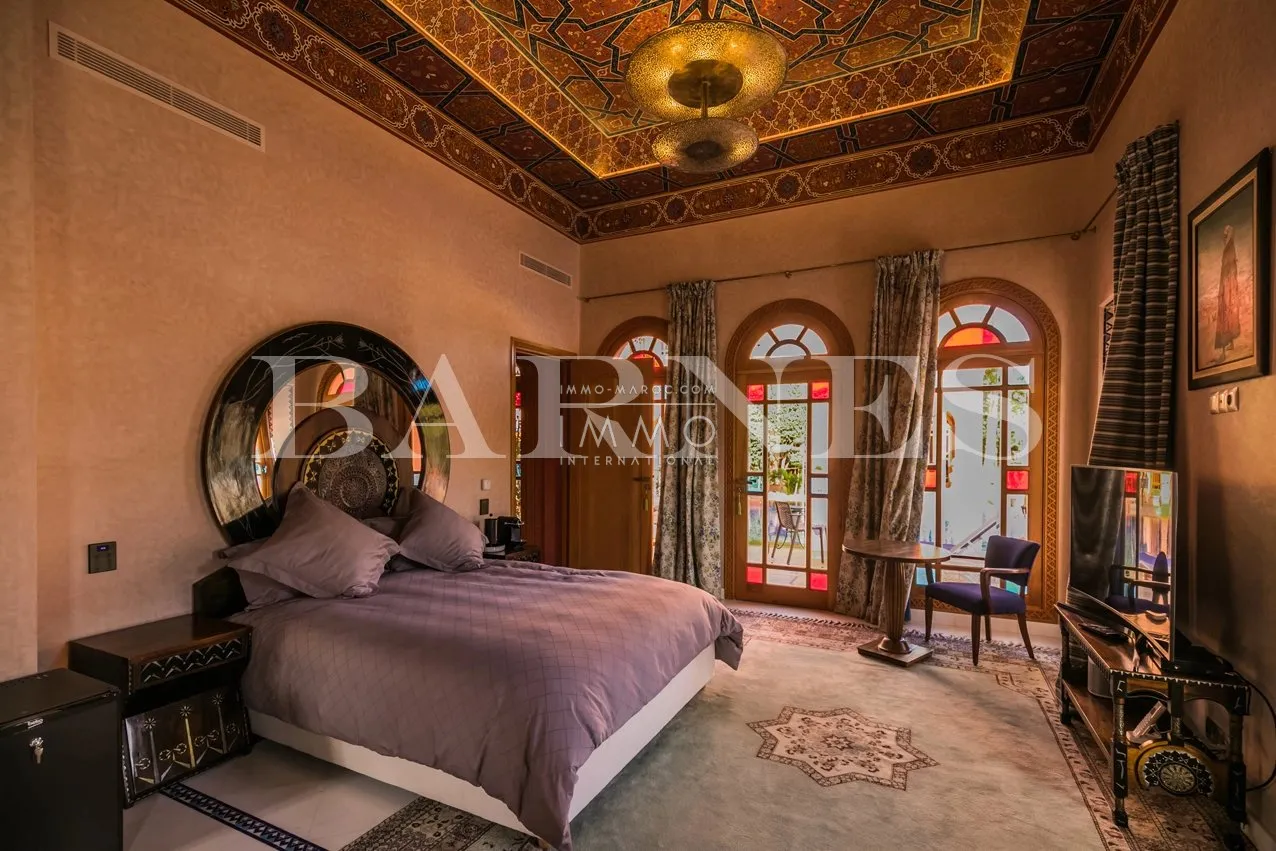 Superbe palais de prestige à la palmeraie – dar tounsi – 8 suites – parc de 1 hectare