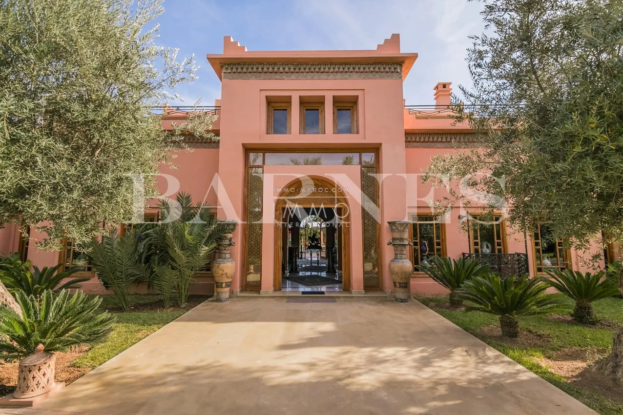 Superbe palais de prestige à la palmeraie – dar tounsi – 8 suites – parc de 1 hectare