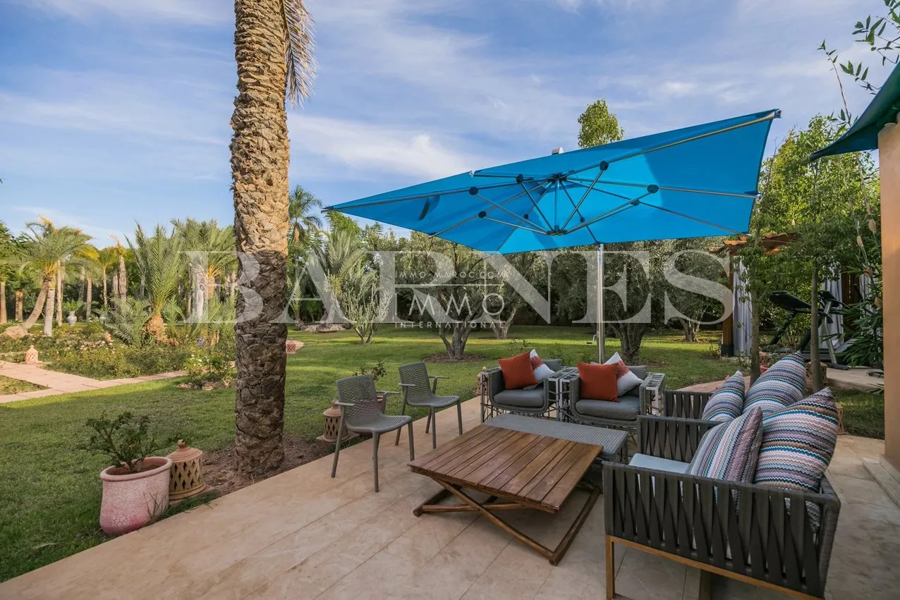 Superbe palais de prestige à la palmeraie – dar tounsi – 8 suites – parc de 1 hectare