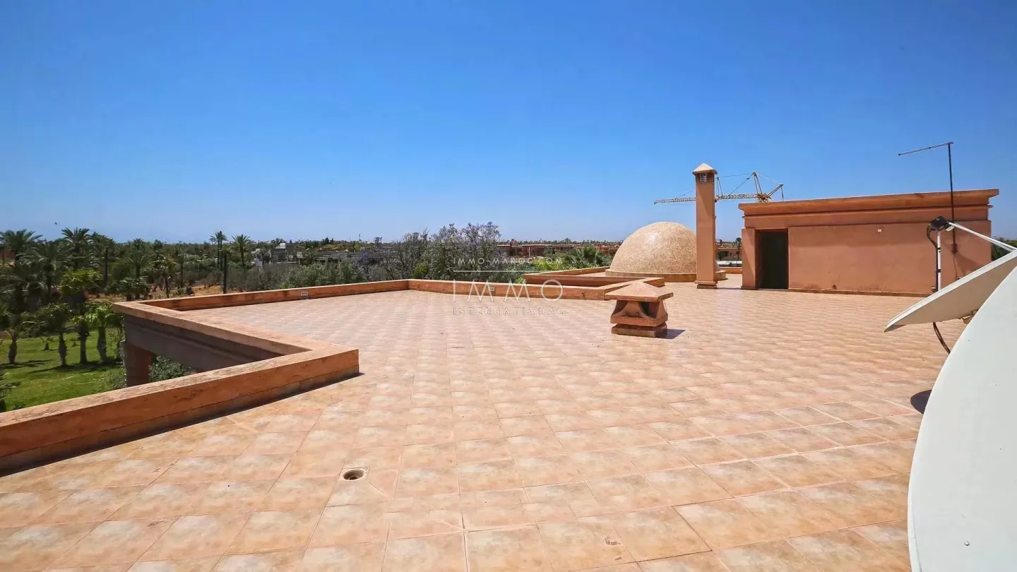 Villa à vendre palmeraie – 10 chambres – 1 200 m² – terrain 1 ha – architecture coloniale & marocaine – parc luxuriant